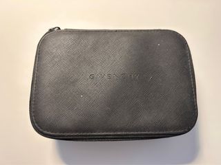 Estuche Givenchy maquillaje negro