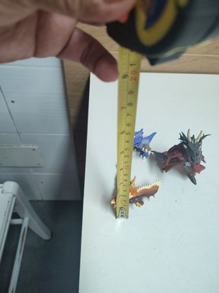 Figuras guerreros dragón