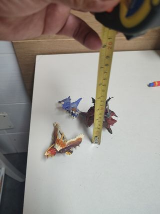 Figuras guerreros dragón
