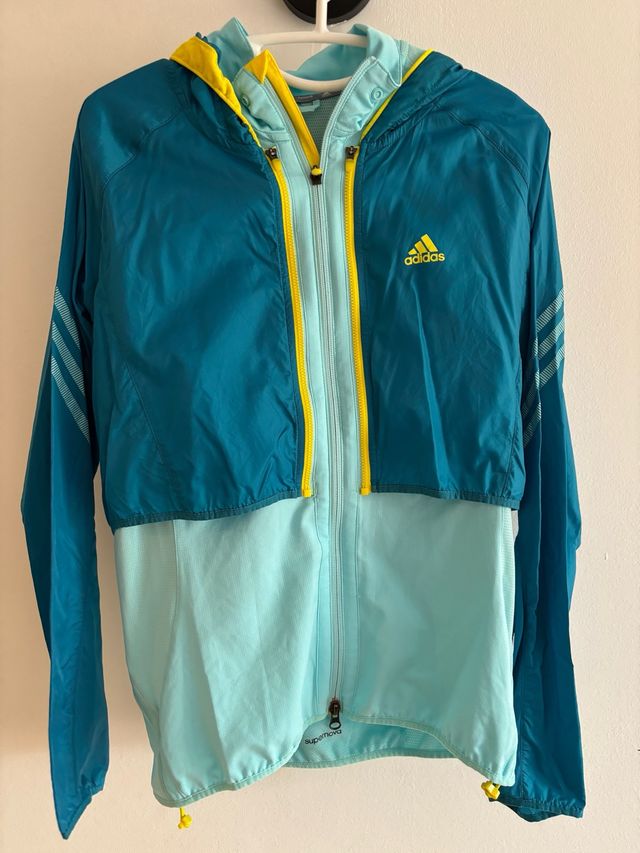 Chaqueta mujer Adidas Running tipo chubasquero (M)