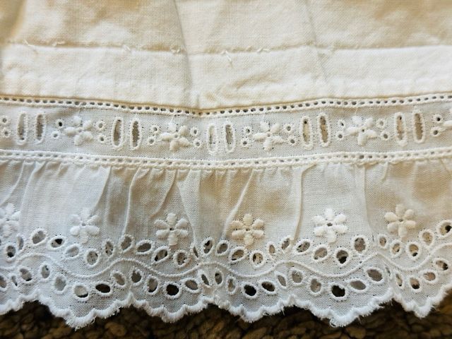 Enagua blanca traje típico aldeana niña