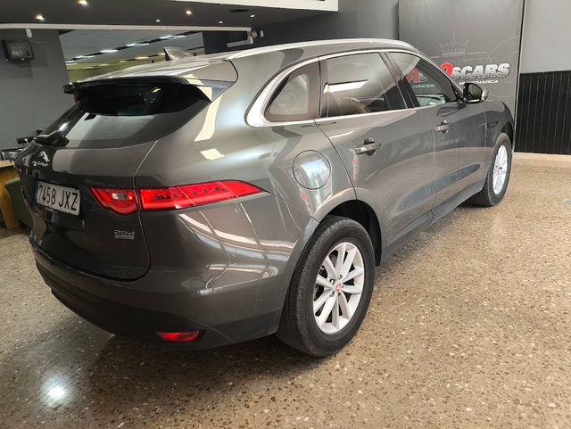 Jaguar F-Pace 2017