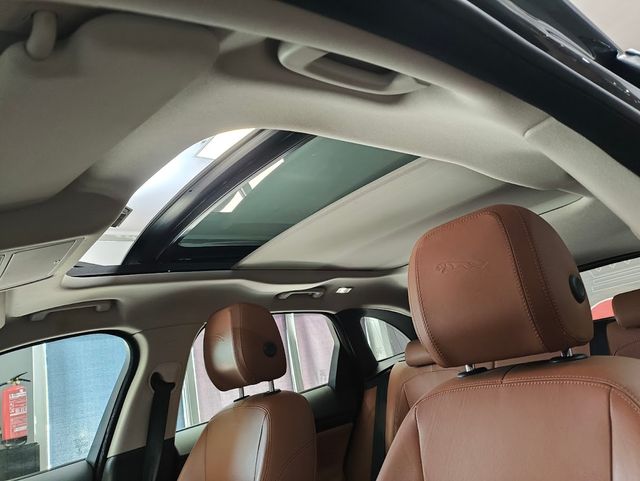 Jaguar F-Pace 2017
