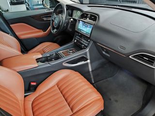 Jaguar F-Pace 2017