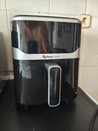 Freidora de aire SwissHome, un mes de compra 