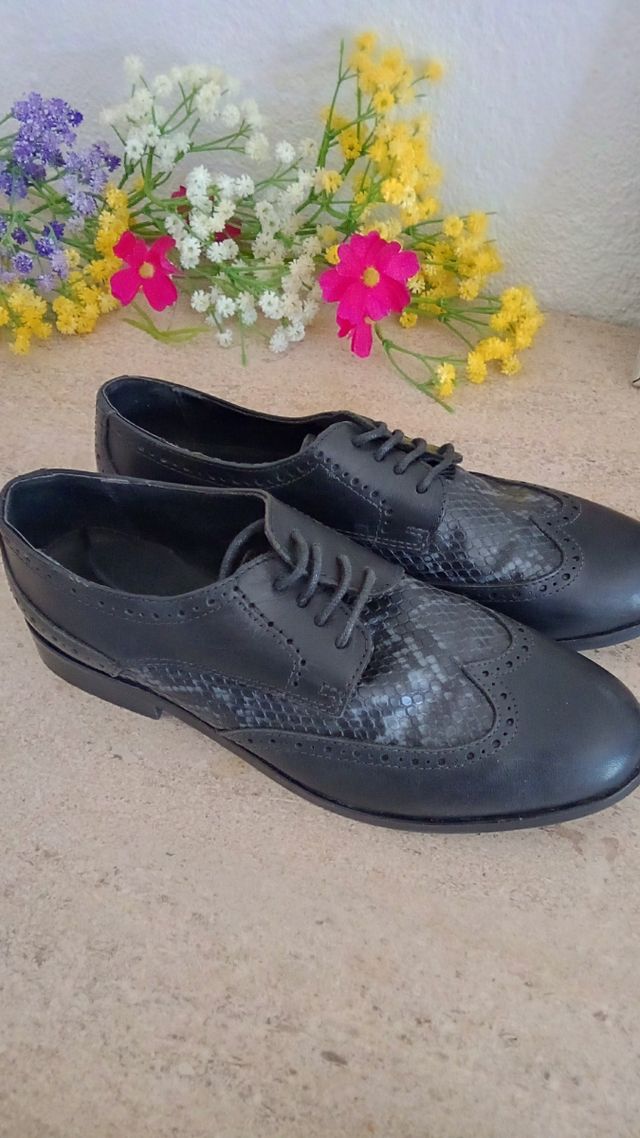 Sapatos Oxford pretos 