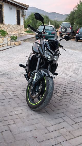 KAWASAKI Z750