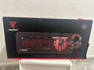 Pack Tempest: teclado, ratón y auriculares RGB