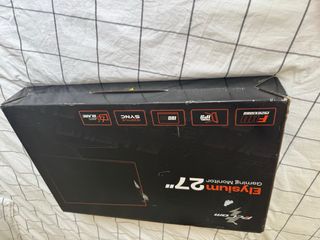 Ordenador Gaming desmontado, piezas a estrenar