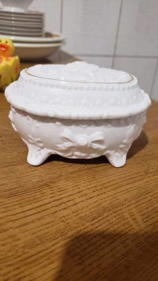 Contenitore porcellana vintage