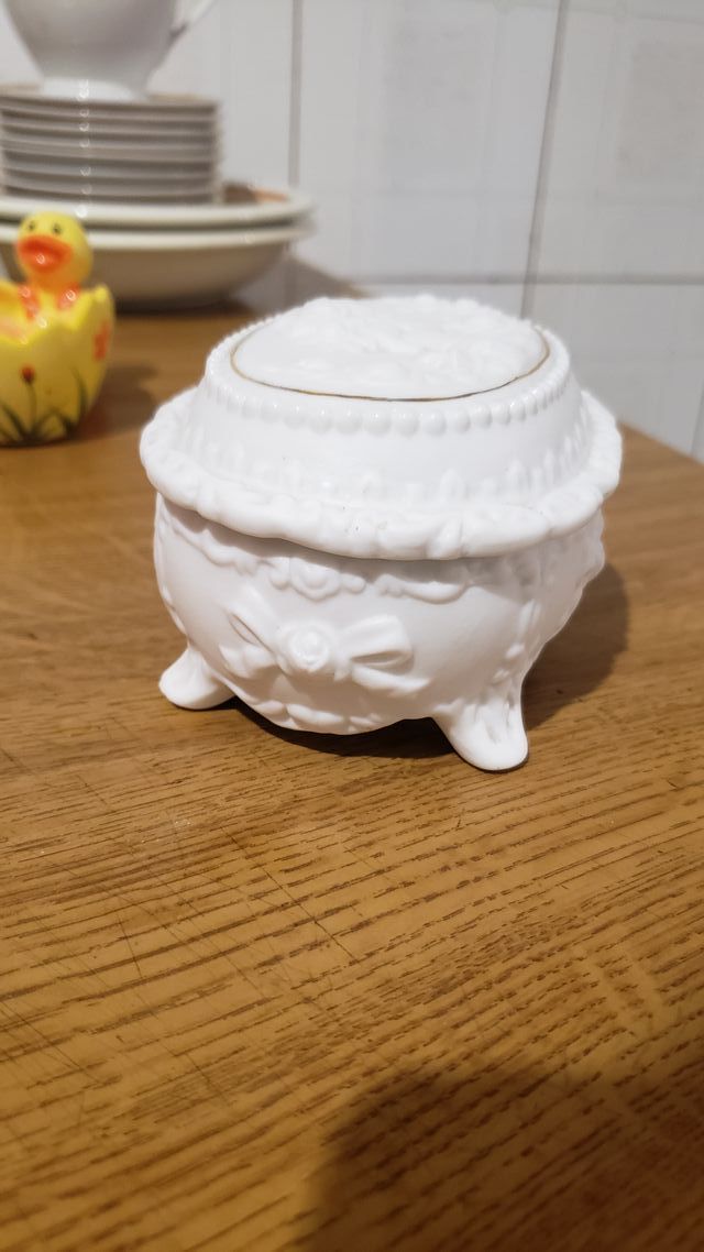Contenitore porcellana vintage