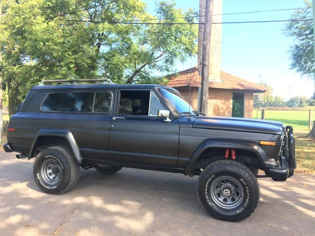 Jeep Cherokee Chief '81