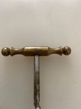 Cavatappi antico in ottone c1