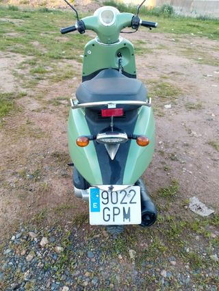 Daelim Besbi 125cc - Verde - Mayo 2009