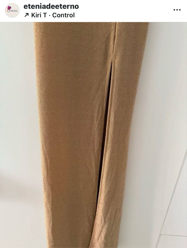 Vestido largo dorado