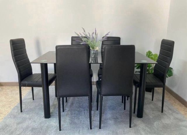 Mesa de comedor color negra con 6 sillas