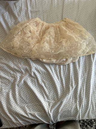 Tutú beige niña