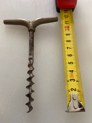 Cavatappi antico in ottone c3