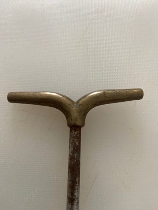 Cavatappi antico in ottone c3