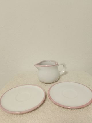 Set da cucina in porcellana rosa