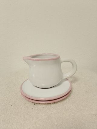 Set da cucina in porcellana rosa