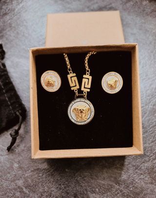 Conjunto tipo  V: Collar y pendientes acero