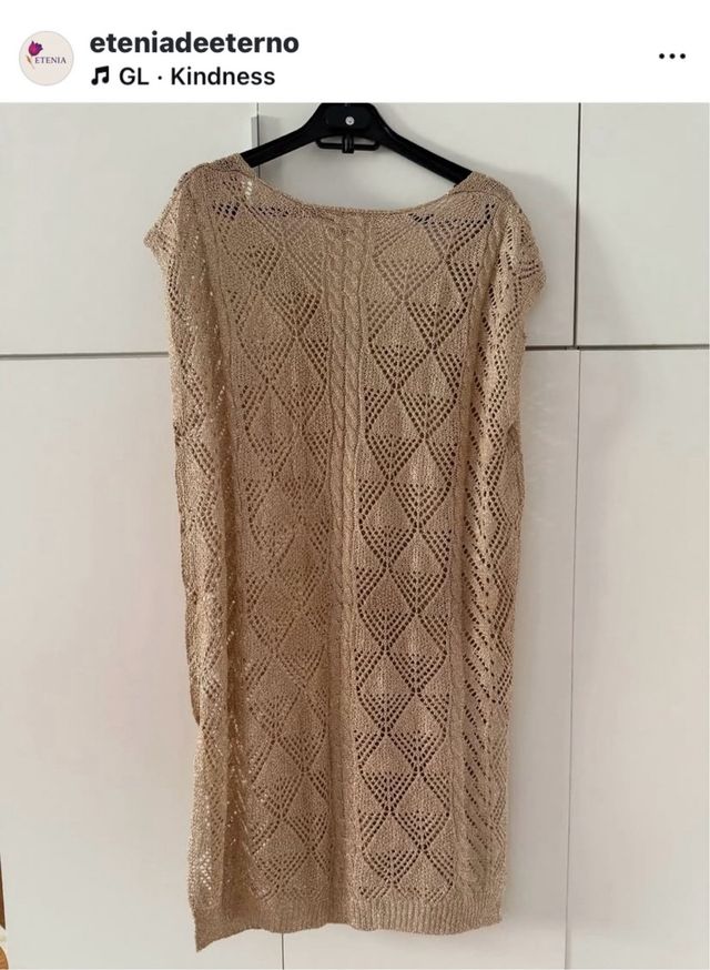 Vestido de punto beige