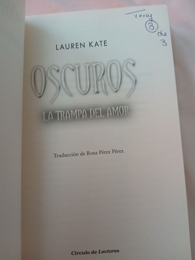 Oscuros (Los 3 primeros libros)