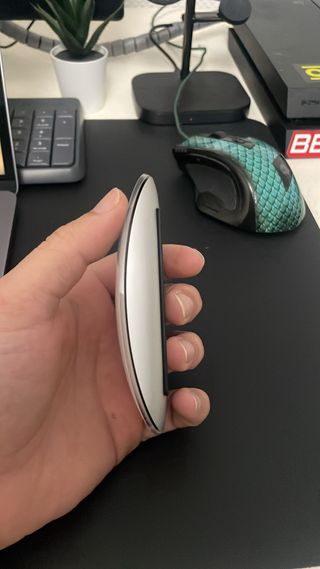 MacBook Air M1 2020 13” + Magic mouse apple