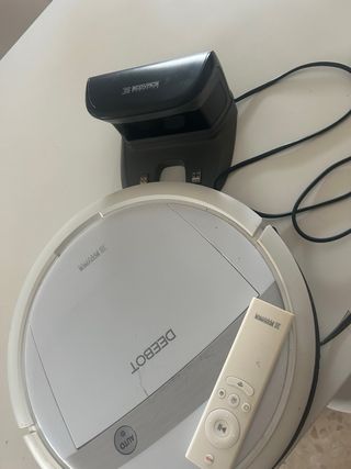 Robot aspirador DeeBot