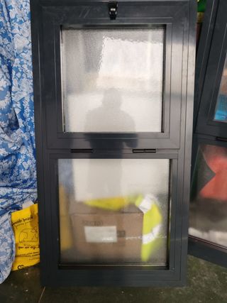 Ventana de baño abatible 60x120