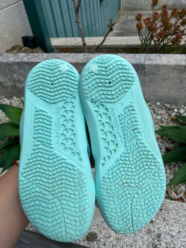 Sandalias playa turquesa talla 33-34