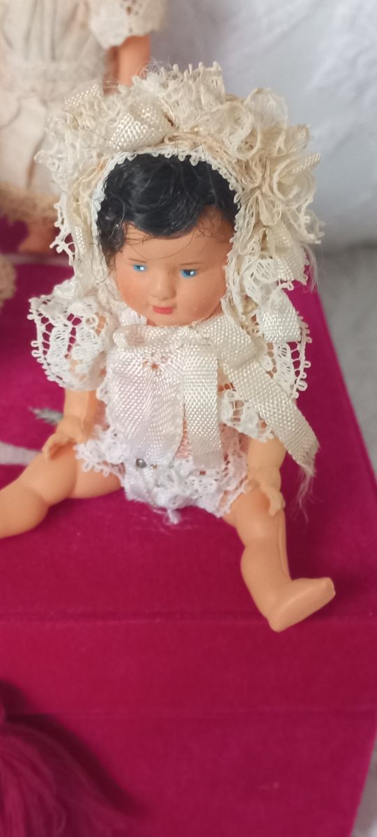 3 Muñecas miniatura antiguas