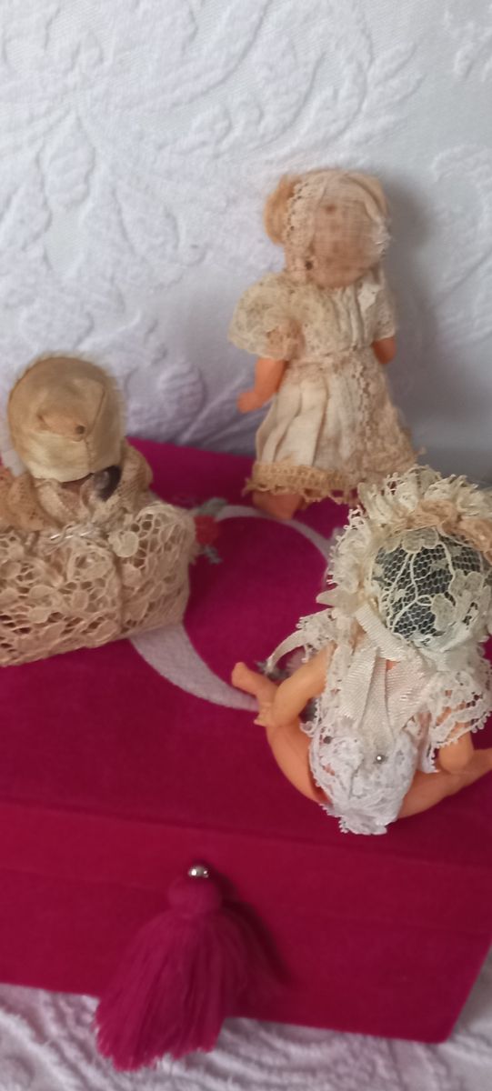 3 Muñecas miniatura antiguas