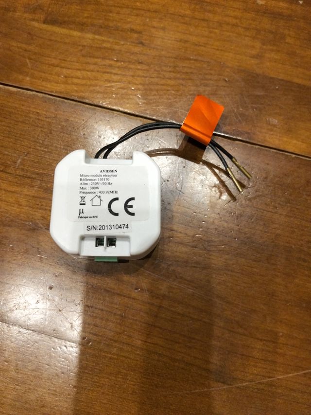 Tres Receptores AVIDSEN 103170 - Micro modulo