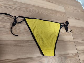 Braga bikini amarilla y blanca