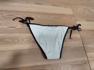 Braga bikini amarilla y blanca