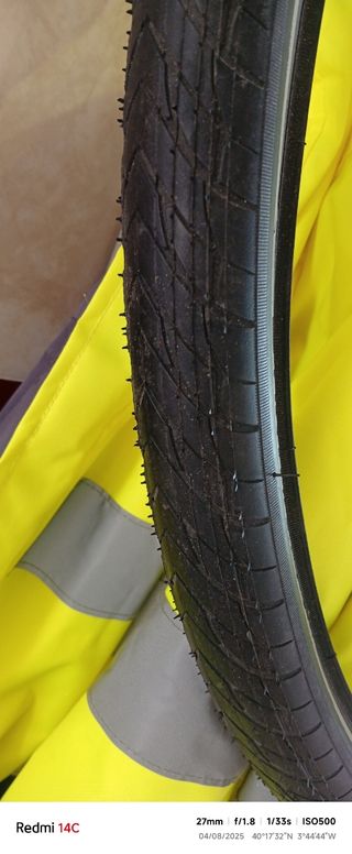 2 Cubiertas Michelin 700x40C  2 cámaras hutchinson