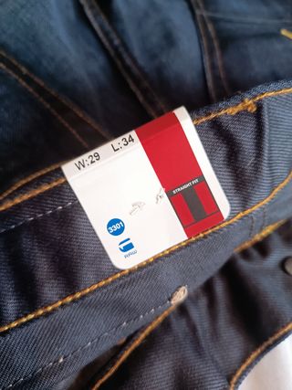 Vaqueros G-Star Straight Fit. W29-L34 (S). Nuevos!
