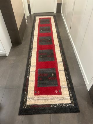2 tappeti da corridoio rossi e neri