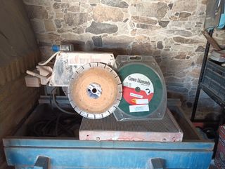 Máquina cortar baldosas + discos