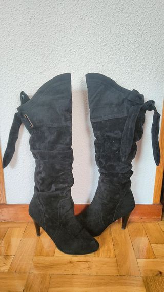 Botas ante negras mujer. Talla 39.