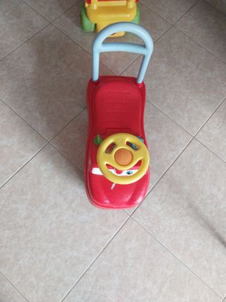 Andador infantil coche rojo