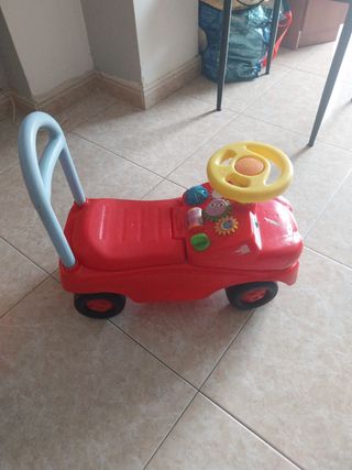 Andador infantil coche rojo