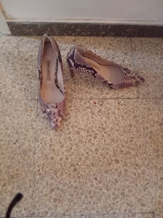 Tacones Zara Basic serpiente