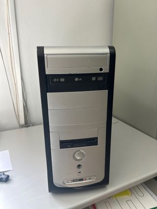 Torre PC Antigua: Intel Core 2 Duo