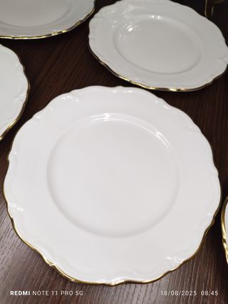 7 Platos Postre Bavaria: Porcelana blanca y ribete