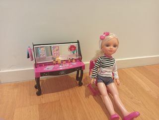 Muñeca Nancy Hollywood + tocador