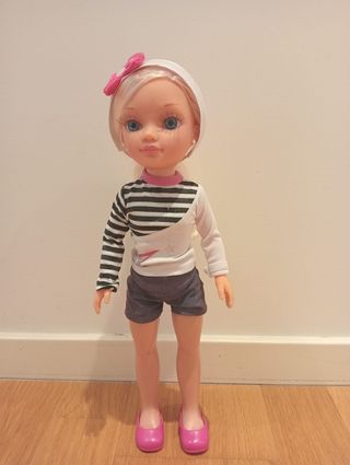Muñeca Nancy Hollywood + tocador