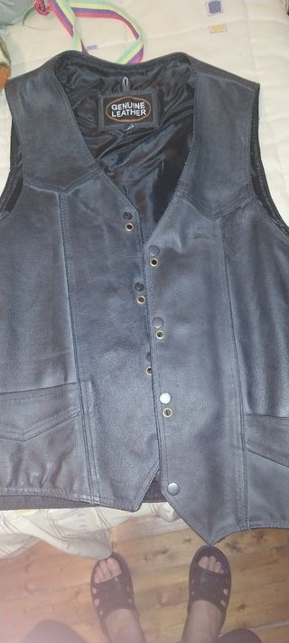 Chaleco piel negro XL - 46